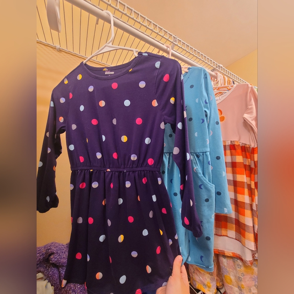 2 Girls Dresses Size 7/8